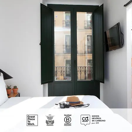 Konukevi Sleep'n Atocha - B Corp Certified Madrid
