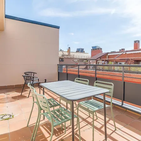 Caterina Cuatro Torres Apartment