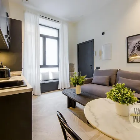 Apartment Iconic En Plena Plaza Del Carmen 4pax E3 Madrid