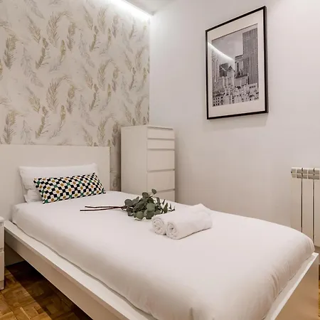 Charming Embajadores Ii - Apartamento *