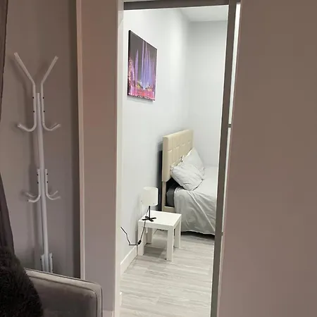 Cenral Renovated Flat