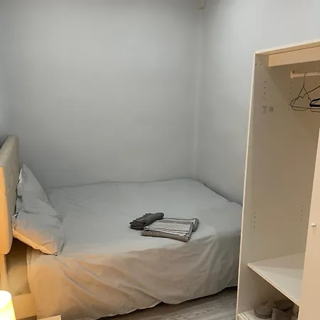 Cenral Renovated Flat *