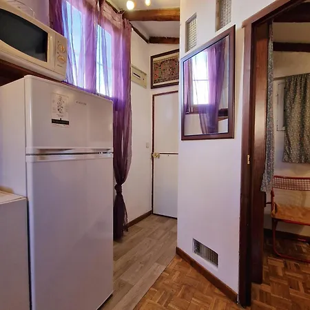 Santa Ana, Buhardilla En La Latina Dos Appartement