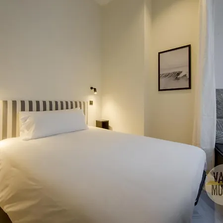 Deluxe En El Centro De 9pax E3 Madrid