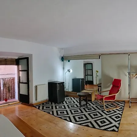 Gran Con Balcon En Tirso De Molina