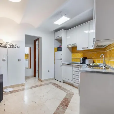 Apartment 2 Bedroom 1 Bathroom Furnished - Sol - Cozy Vintage - Mintystay