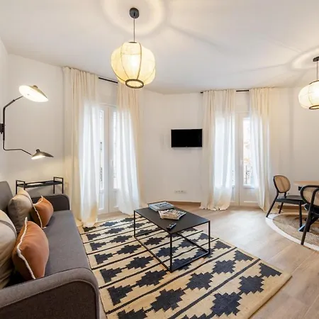 1bedroom 1bathroom Furnished - Rios Rosas - Equipped In Business Area - Mintystay *
