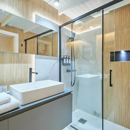 Apartment Urban Comfort *