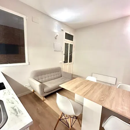 Cozy In Cuatro Caminos Area Appartamento