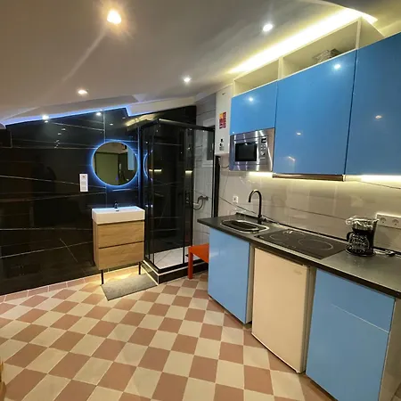 Plaza Mayor, Center Apartment *