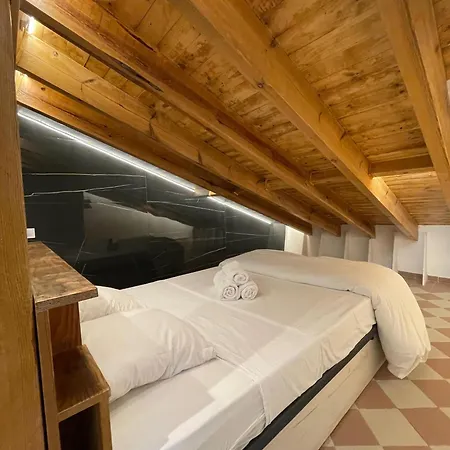 Plaza Mayor, Center Apartment *