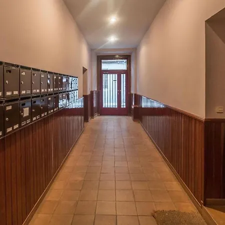Apartment One Bedroom With Wifi At