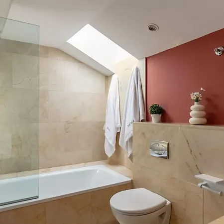 Heima Penthouse Center Apartment