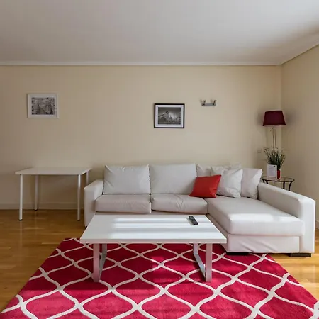 Roomspace Tablas Azofra Apartamento Madrid