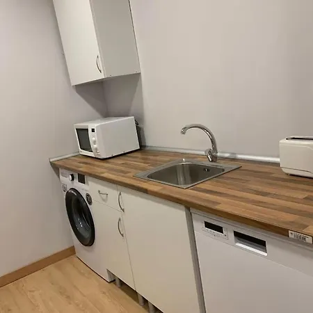 At 20' By Metro From The Centre Apartment *