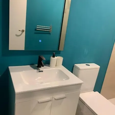 Apartment At 20' By Metro From The Centre
