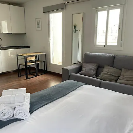 Estudio Con Terraza Ibiza-retiro I Homestay *