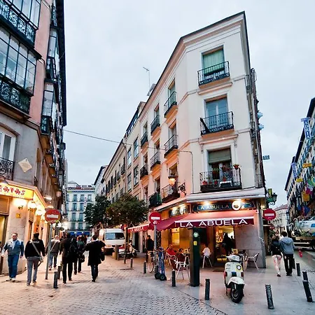 Puerta Del Sol I Madrid