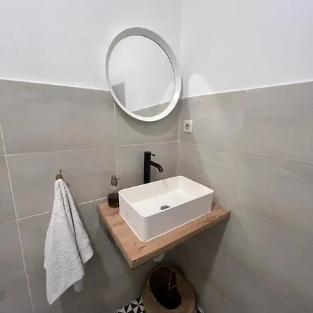 Urban Fuencarral Guest house *