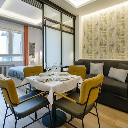 Gran Via Capitals By Monaro*****