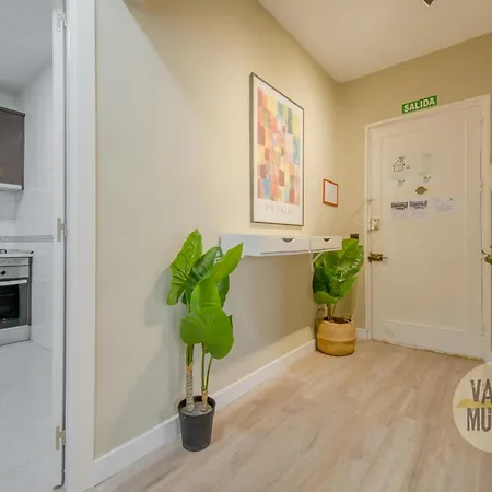 Apartamento Practico 7pax En Calle Santa Ana Centro De