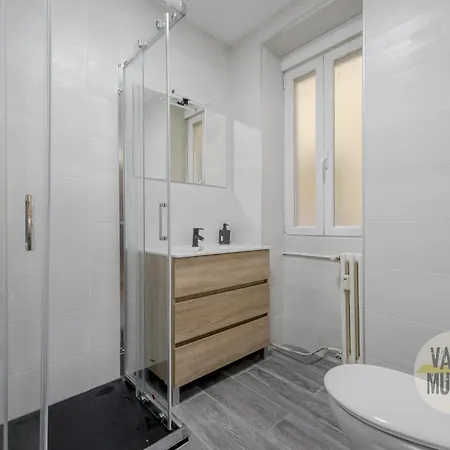 Practico 7pax En Calle Santa Ana Centro De Apartament