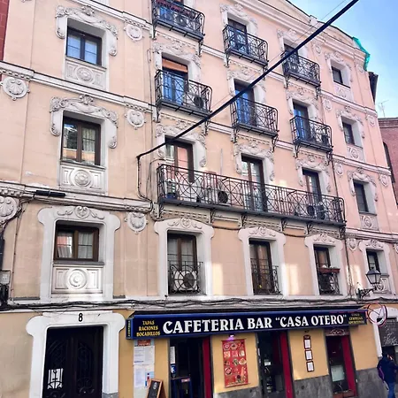 Estudio Puerta Cerrada Apartamento Madrid