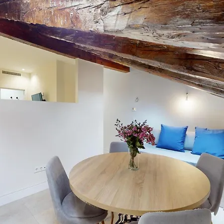 Apartamento Santa Cruz Madrid