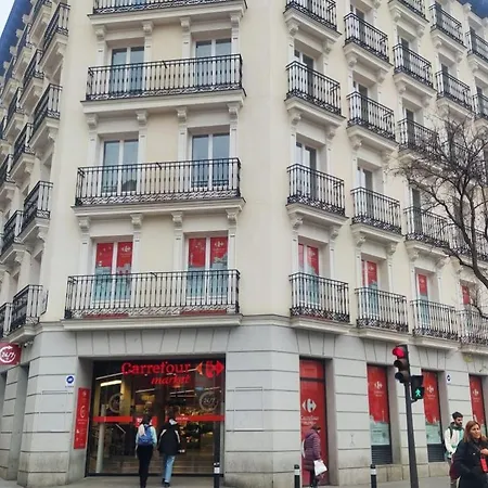 Alojamiento Central Apartment