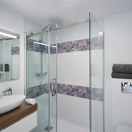 Acogedor Loft En Chueca. Cozy Loft In Chueca Apartment *