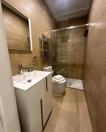 Apartamento Casa De Huespedes Almirante Madrid