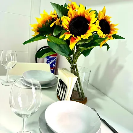 Connection - Universidad By Oshun Apartment Madrid