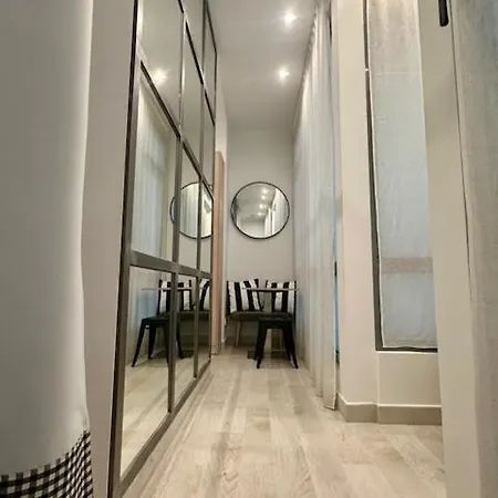 Apartamento Casa De Huespedes Almirante Madrid
