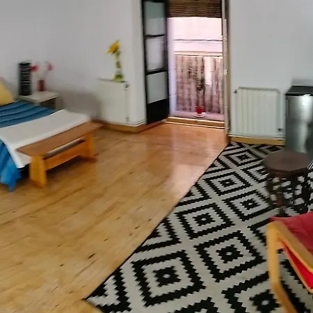 Gran Con Balcon En Tirso De Molina