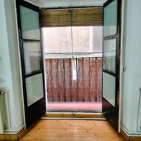 Gran Con Balcon En Tirso De Molina Habitación en casa particular Madrid