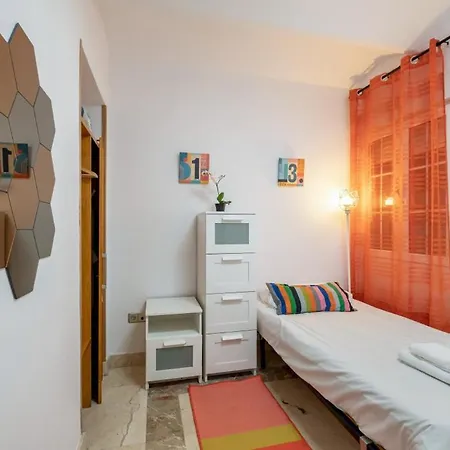 Apartment 2 Bedroom 1 Bathroom Furnished - Sol - Cozy Vintage - Mintystay Madrid