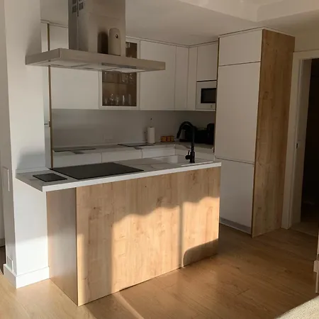 Apartment Piso En Arturo Soria 5 Personas Cerca Del Aeropuerto Y De Ifema Madrid