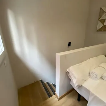 Apartment At 20' By Metro From The Centre