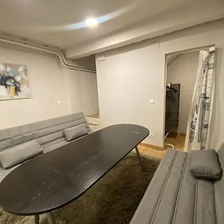 At 20' By Metro From The Centre Apartment