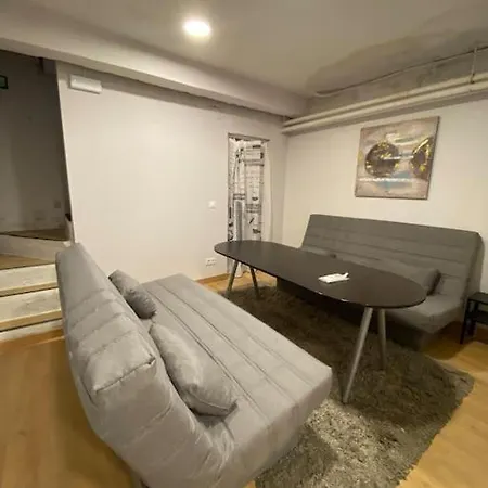 Apartment At 20' By Metro From The Centre *