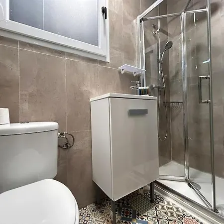 Centrally Located Flat In M80.8 *