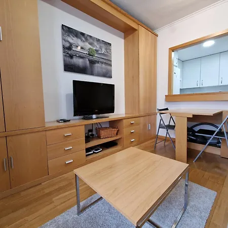 Apartment Samaniego, Piscina Y Garaje Junto Civitas Metropolitano Y Aeropuerto