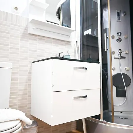 Agradable Apartamento Temporal De 1 Dormitorio En Pez30 Apartment *