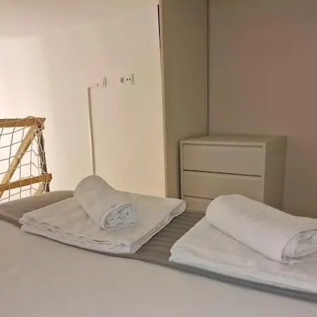 Apartment Mediodia Chica Apartamento Tipo Loft En La Latina *