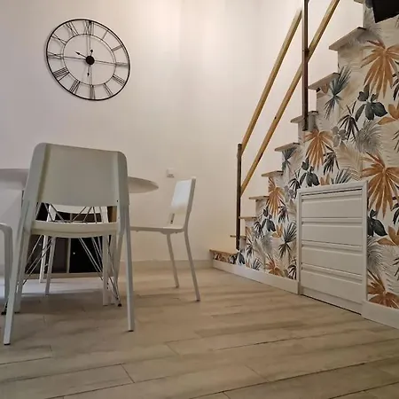 Apartment Mediodia Chica Apartamento Tipo Loft En La Latina Madrid