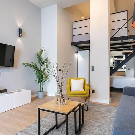 Precioso Duplex En Zona Vista Alegre En Apartamento *