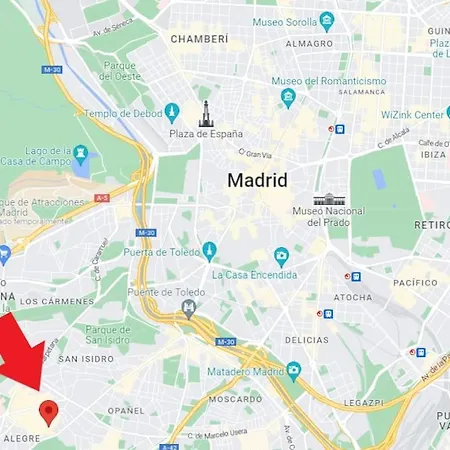 Appartamento Precioso Duplex En Zona Vista Alegre En Madrid