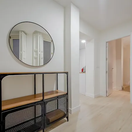 Cozy&new 6pax En La Plaza De Tirso - E1 Madrid