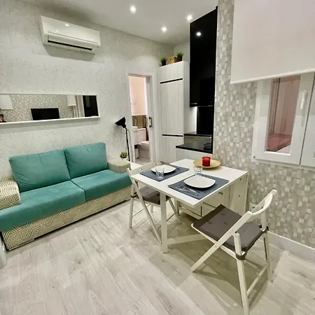 Apartment Adorable Apartamento En Chamberi