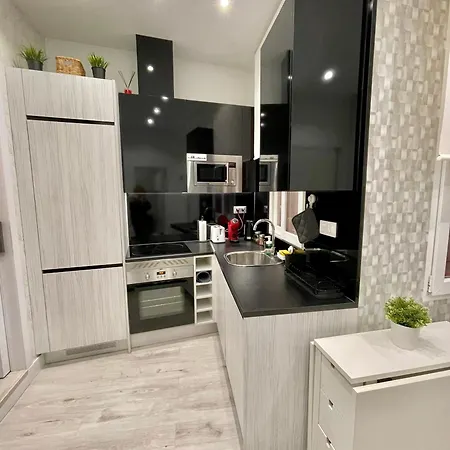 Adorable Apartamento En Chamberi *
